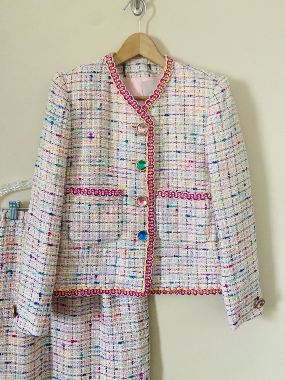 Vintage Union Made Tweed Skirt Suit Set Jeweled Button Pastel Boucle Size 4 - Picture 2 of 12